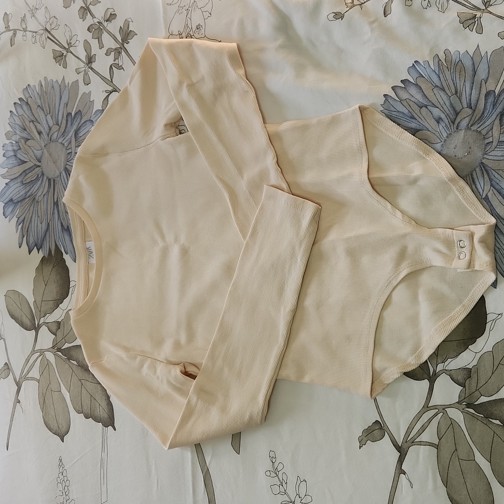 Zara bodysuit Long sleeve.